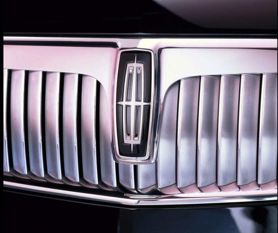 Lincoln MK9 Concept 2001 года  (фото 57 из 82)